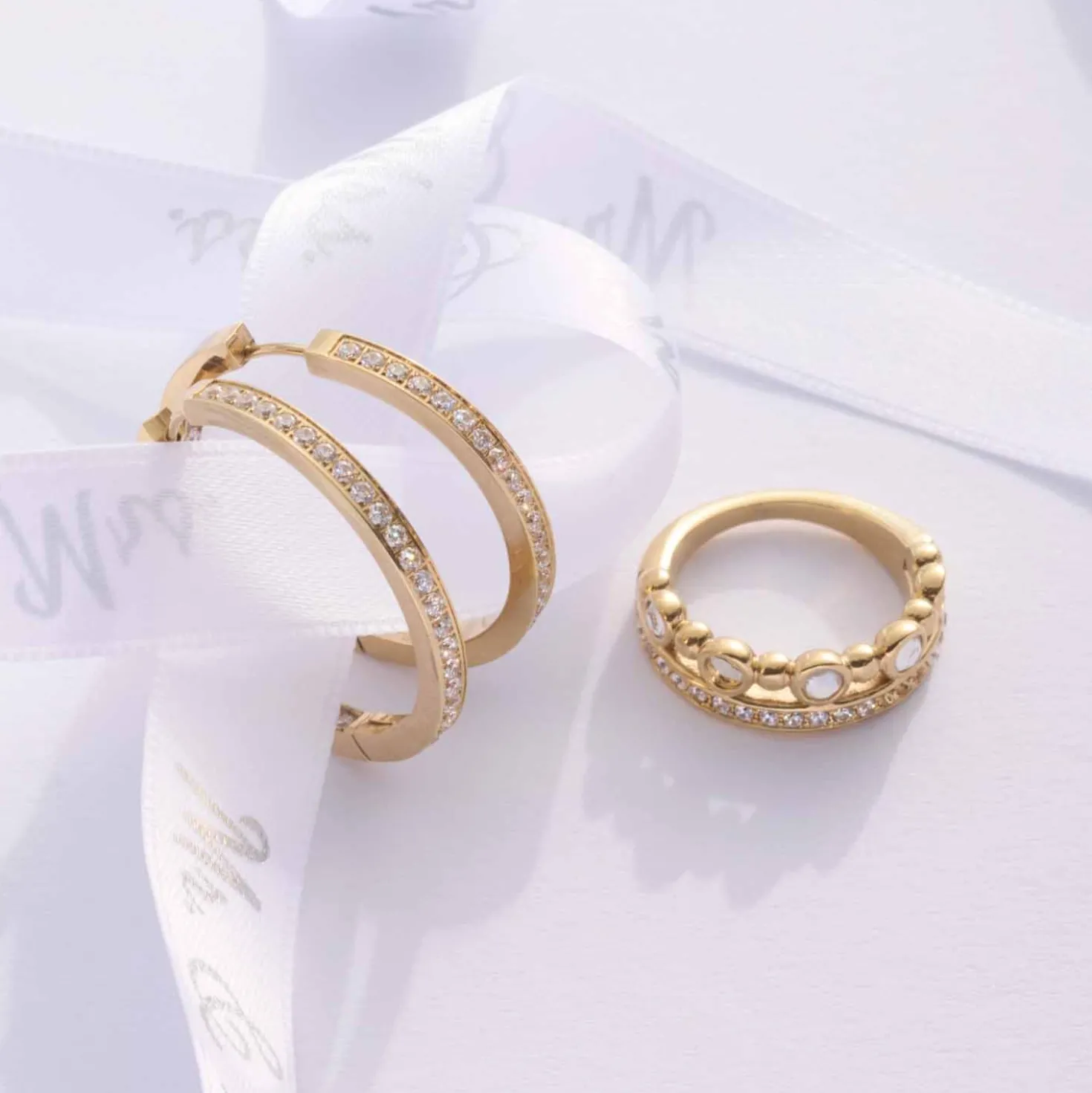Ring BOBBY 18 gold